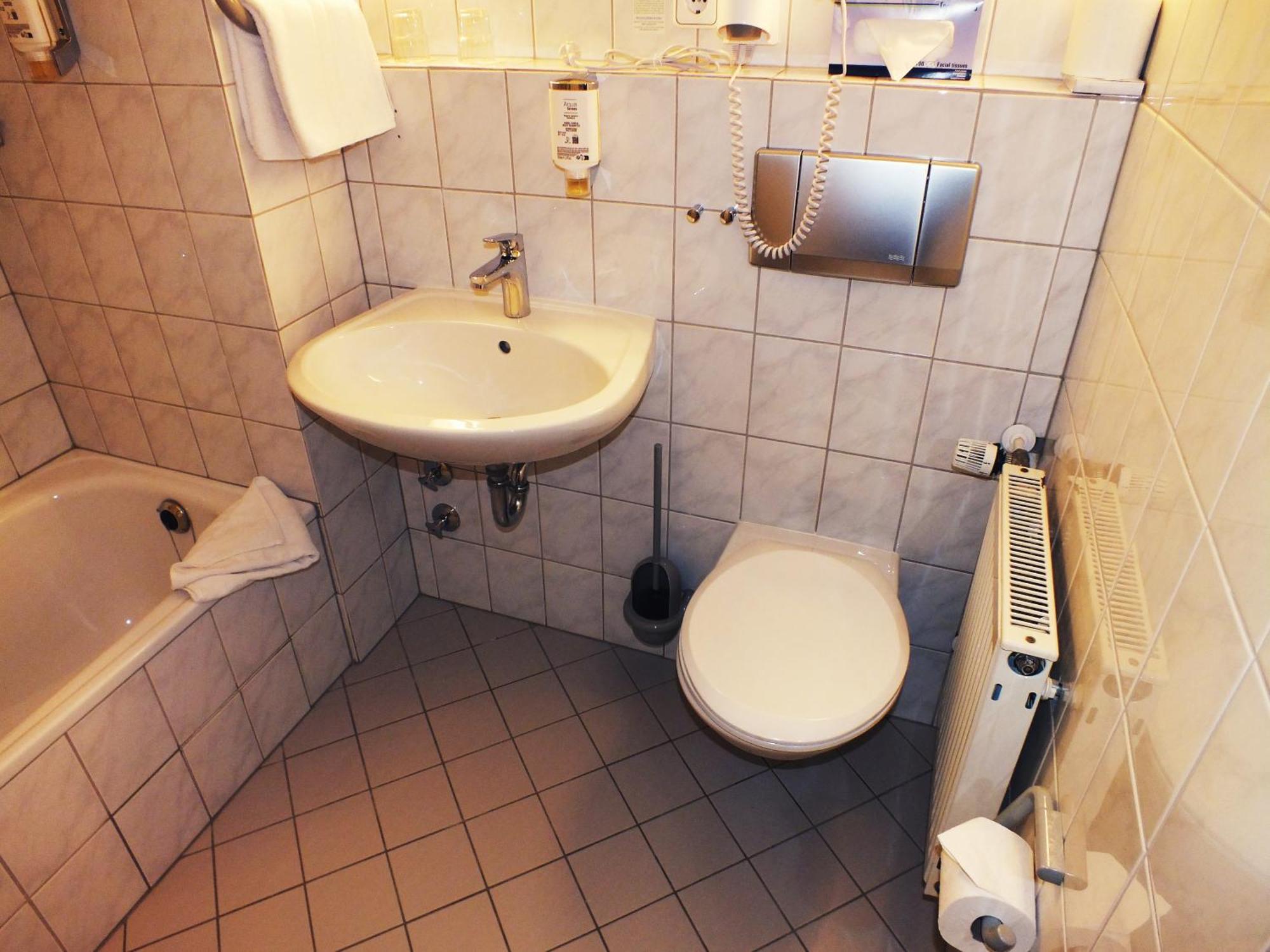 Werrapark Aktiv Hotel Am Sommerberg Массерберг Экстерьер фото